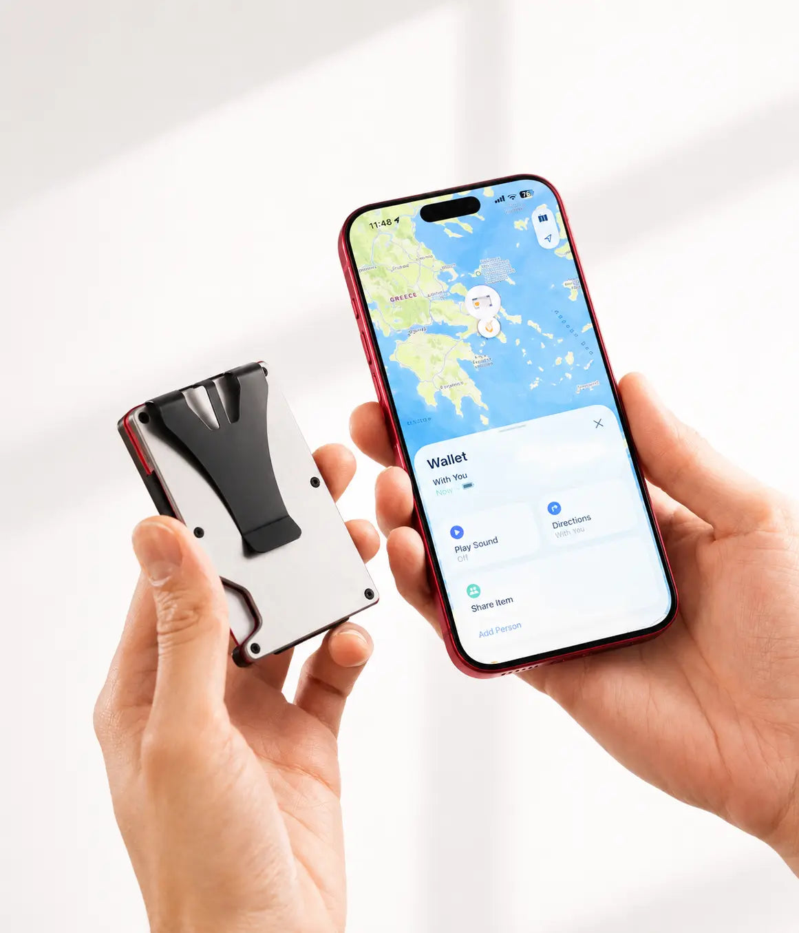 Smart wallets and Find My compatible trackers